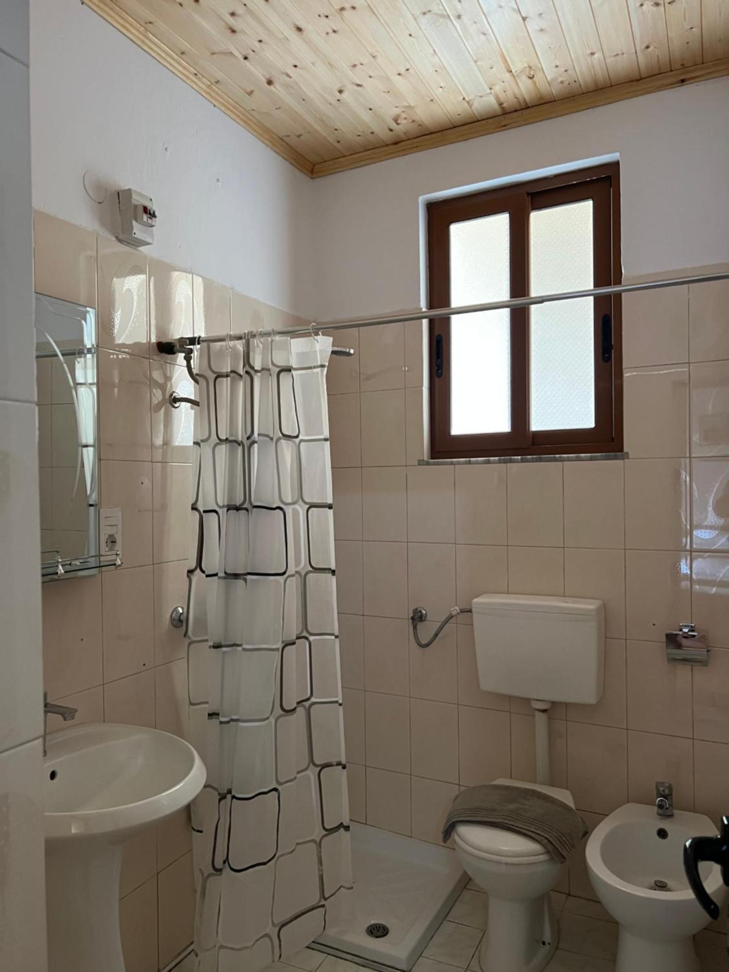 Dd Villa 3 Μπεράτ Εξωτερικό φωτογραφία