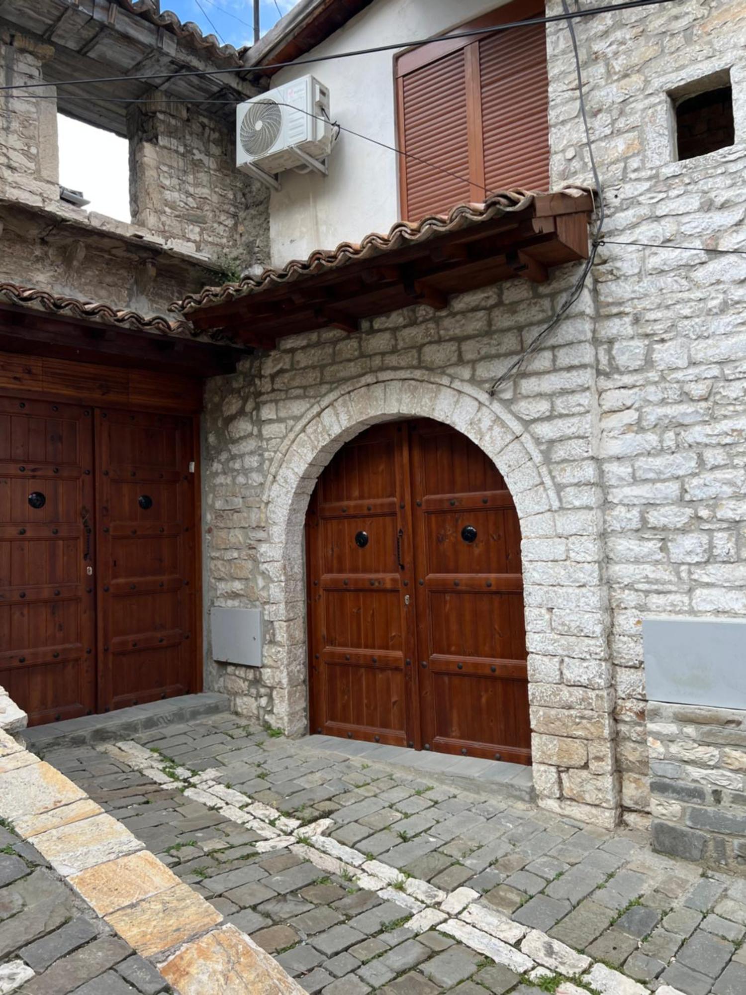 Dd Villa 3 Μπεράτ Εξωτερικό φωτογραφία